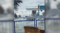 VIDEO: Vietor vyčíňal aj na priehrade v Gabčíkove. Pokojná hladina sa zmenila na rozbúrené more