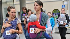 Asi 140-tisíc ľudí bude mať od januára vyšší rodičovský príspevok. Tu zistíte, či aj vy