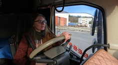 Jej cesta za otvorením čajovne sa začala za volantom kamióna. Na svoju prvú jazdu nikdy nezabudne