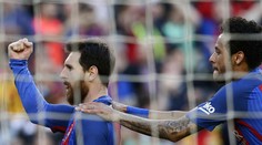 Barcelona nevzdáva boj o titul, Villarreal zdolala 4:1