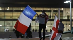 Zápas Anglicka s Francúzskom nebol o futbale. Dominovala solidarita