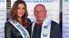 Za úplatky odsúdeného kardiochirurga Fischera zvolili za najväčšieho fešáka Jozefovskej párty