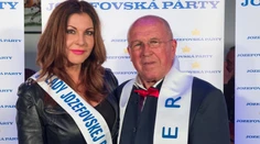 Za úplatky odsúdeného kardiochirurga Fischera zvolili za najväčšieho fešáka Jozefovskej párty