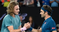 AO: Nadal postúpil do štvrťfinále, Federer skončil na rakete Tsitsipasa