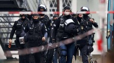 Nemecko: Zatkli policajta podozrivého z vraždy a rozsekania muža