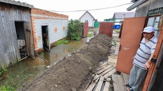 Voda v ruskom meste zapácha po fekáliách, ľudia hlásia zdravotné problémy. Pite ju ďalej, odkazujú úrady