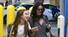 Z dcéry Courteney Cox je už veľká slečna