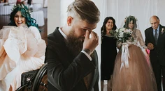 Najdojímavejší svadobný moment. Paralyzovaná nevesta prešla uličkou po svojich