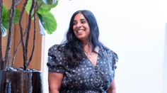 VIDEO: Nórska ministerka ukázala na podujatí Pride prsia a zožala ovácie. Jej odvahu ocenil aj premiér