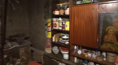 Je zúfalá a žije v podzemí, napriek tomu nestráca ľudskú dôstojnosť