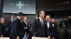 USA posúdia prítomnosť svojich vojsk a základní v Európe, oznámil Hegseth