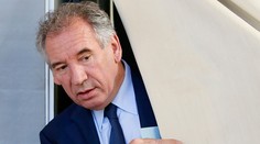 Francúzsku vládu opúšťajú ďalší ministri