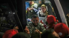 Izrael prepustil 90 palestínskych väzňov výmenou za tri rukojemníčky