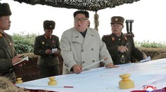 Kim Čong-un nariadil cvičnú delostreleckú paľbu na pohraničnom ostrove