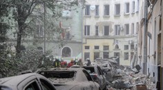 Rusi útočili na Ľvov, raketa zasiahla obytný dom a zabila najmenej štyroch ľudí