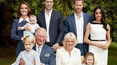 Kráľovská rodina zverejnila nové fotky. Meghan sa neudržala