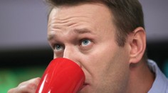 Navaľnyj sa mal otráviť cez pokožku. Podľa ruského poslanca sa k jedu dostal až v Nemecku