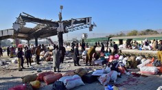 VIDEO: Bombový útok na železničnej stanici v Pakistane usmrtil najmenej 24 ľudí