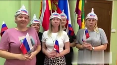 Ruské školy naleteli blogerovi, ktorý sa vydával za ministerstvo. Učiteľky hrdo nosili alobalové čapice