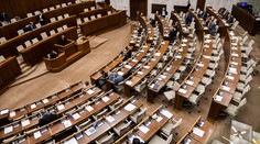 Koalícii sa nepodarilo otvoriť schôdzu parlamentu, nemala dostatok hlasov