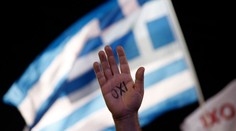 Grécko: Stúpencov reforiem je nepatrne viac ako odporcov