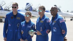 Veliteľ misie Artemis II priznal, že sa bojí výšok. Astronauti prezradili, čo si berú na palubu