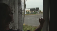 Dve rodiny v Senci sa už dva roky poriadne nevyspali, oproti ich spálni je pumpa