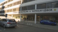 Katastre budú aj v ďalších dňoch fungovať obmedzene. Štát nepriznal, či išlo o kyberútok