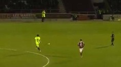 VIDEO: Hráč zapojil do hry usporiadateľa, ten jeho skvelú prihrávku "nespracoval"