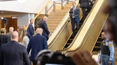 VIDEO: Najprv zlyhal eskalátor, potom čítačka aj reproduktor. Trump žiada vyšetrovanie „sabotáže“ v sídle OSN