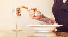 Za život zjeme desiatky kilogramov mikroplastov. Stačilo by to na výrobu stoličky