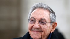 Raúl Castro zostane na čele Komunistickej strany Kuby ďalších päť rokov