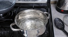 Hádka pre roztopený nanuk sa skončila tragédiou. Dôchodkyňa (90) na smrť ubila kamarátku (†77) hrncom