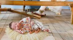 Fotografka zo Zlatých Moraviec robí netradičné fotky novorodencov