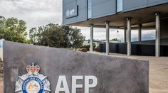 Ženu, ktorú našli v stene, podľa polície zavraždili pred desiatimi rokmi. Nikto nenahlásil jej zmiznutie