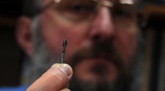 V telách z Buče našli známky málo využívanej zbrane. Prináša obeti veľké utrpenie