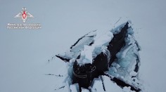 VIDEO: Historický manéver ruského námorníctva. Spod ľadu na Arktíde sa naraz vynorili tri ponorky