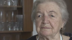 Šmejdi pritvrdili: Pani Teréziu strašili hroznou chorobu a vymámili z nej pekný balík