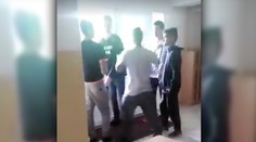 Šokujúce video: Štyria žiaci zbili spolužiaka, škola to údajne kryla