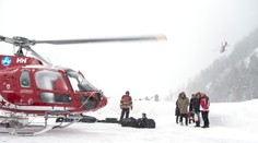 Švajčiarske stredisko Zermatt ostáva odrezané od sveta, premávajú len helikoptéry