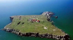 „Ruská vojnová loď, choďte do r**i!“ odkázali Rusom brániaci sa Ukrajinci. Všetkých zabili