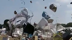 Minitornádo vyčíňalo na festivale v Nemecku. Stany lietali vzduchom