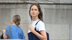 SNS žiada Šutaja Eštoka o preverenie údajného slovenského občianstva dedičky Jeffreyho Epsteina