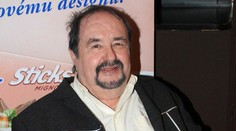 Zdravotný stav Petra Novotného (70) sa rapídne zhoršil. V nemocnici bojuje o život