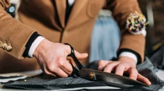 Ako vybrať perfektný materiál - sprievodca pre pánske košele