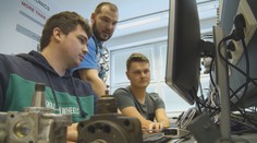 Zo zahraničia sa vracia len zlomok mladých Slovákov. Štát má plán, ako to zmeniť