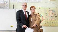 Moment, keď majú ľudia rozhodnutie vo svojich rukách, povedal Korčok. S rodinou odvolil v Senci