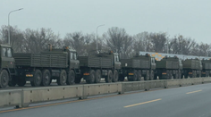 Najdôležitejšiu diaľničnú križovatku zaplavili vojaci. Pomáha armáda dohnať meškanie pri výstavbe?