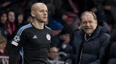 Weiss junior nebol v Lige majstrov ani na súpiske Slovana. Jeho otec vysvetlil dôvody