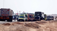 Najmenej 55 egyptských vojakov zahynulo pri útoku militantov v púšti